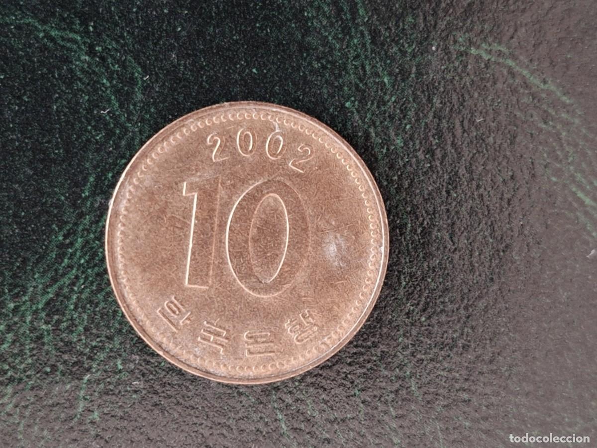 Monedas antiguas de Asia: MONEDA COREA SUR 10 WONES 2002 M_2