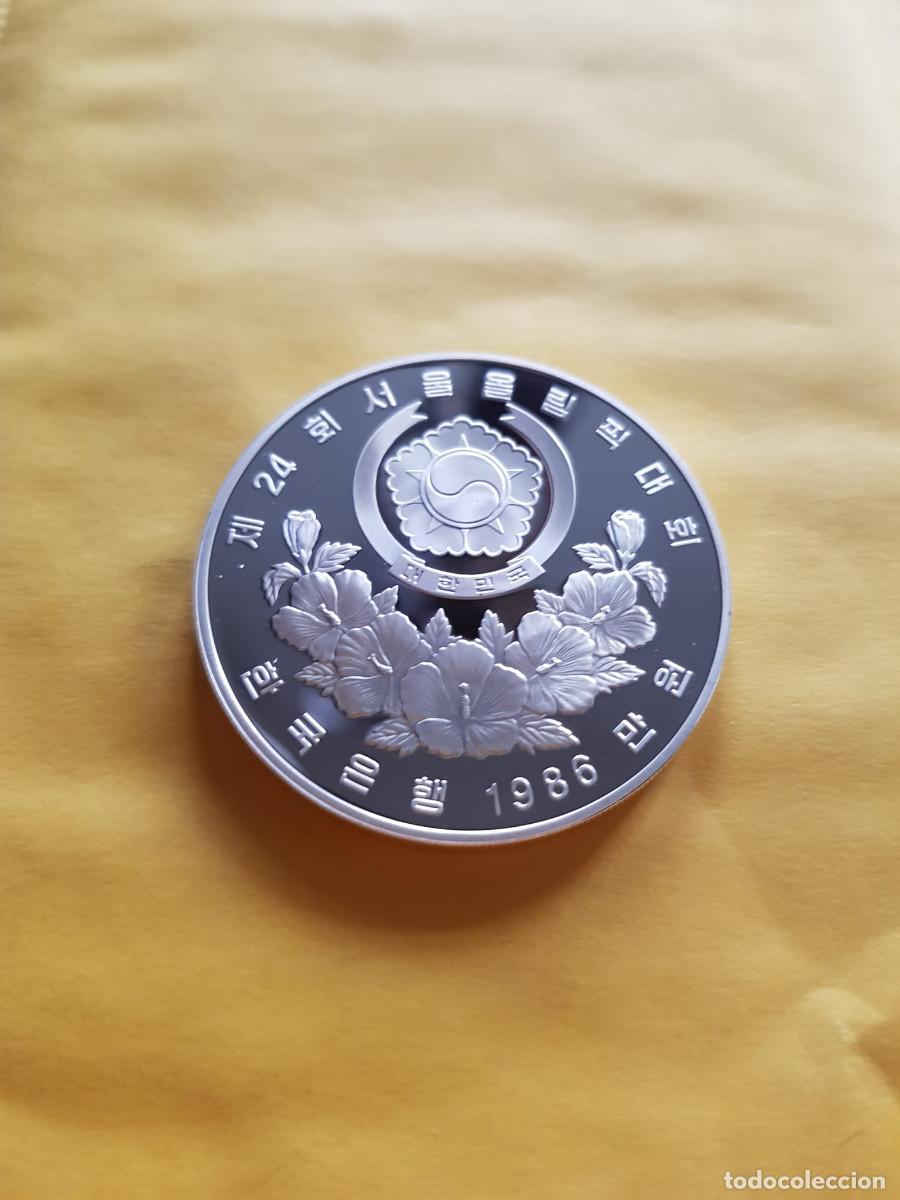 Monedas antiguas de Asia: COREA DEL SUR-10000 WON-1986-PLATA - Foto 2