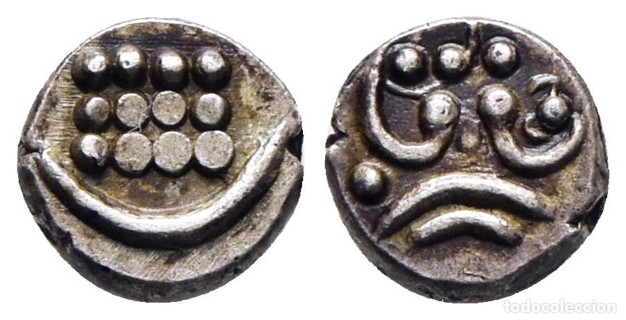 Monedas antiguas de Asia: * MUY BONITO CHUCKRAM DE AYILYAM THIRUNAL RAMA VARMA III. 1811-1815. TRAVANCORE (INDIA). PLATA *