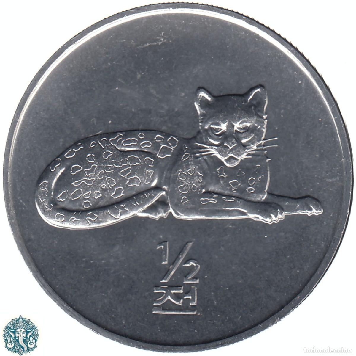 Monedas antiguas de Asia: COREA DEL NORTE &frac12; Chon 2002 Leopardo KM#185