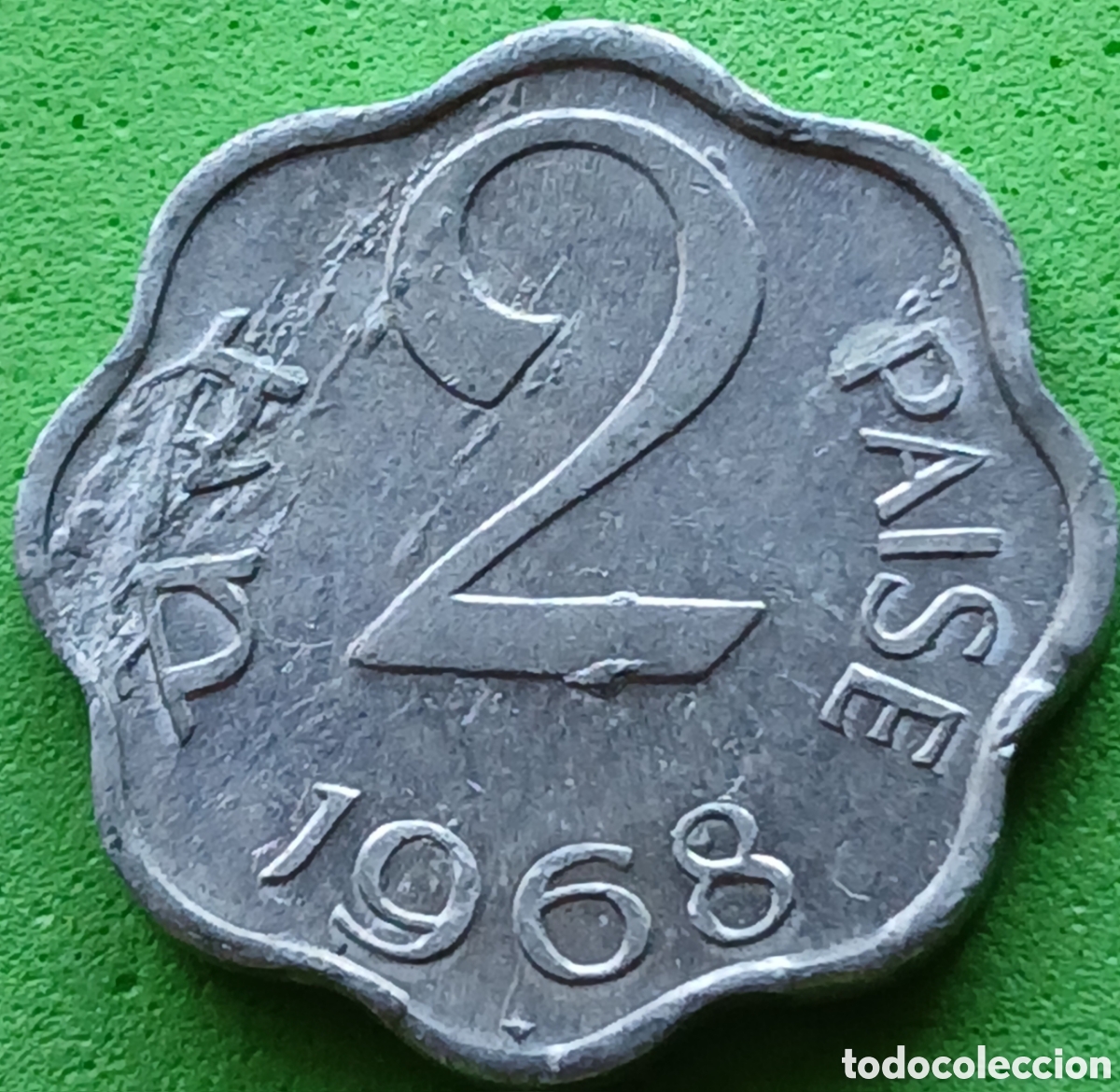 Monedas antiguas de Asia: India 2 paise 1968 km#13.5 ceca Bombay/ exceso de metal