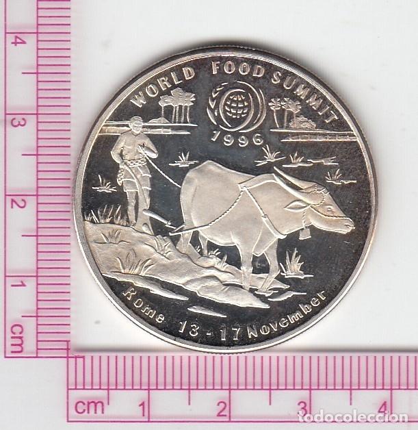 Monnaies anciennes d'Asie: CR1963 MONEDA LAOS 1000 KIP 2012 ONZA PLATA DORADO