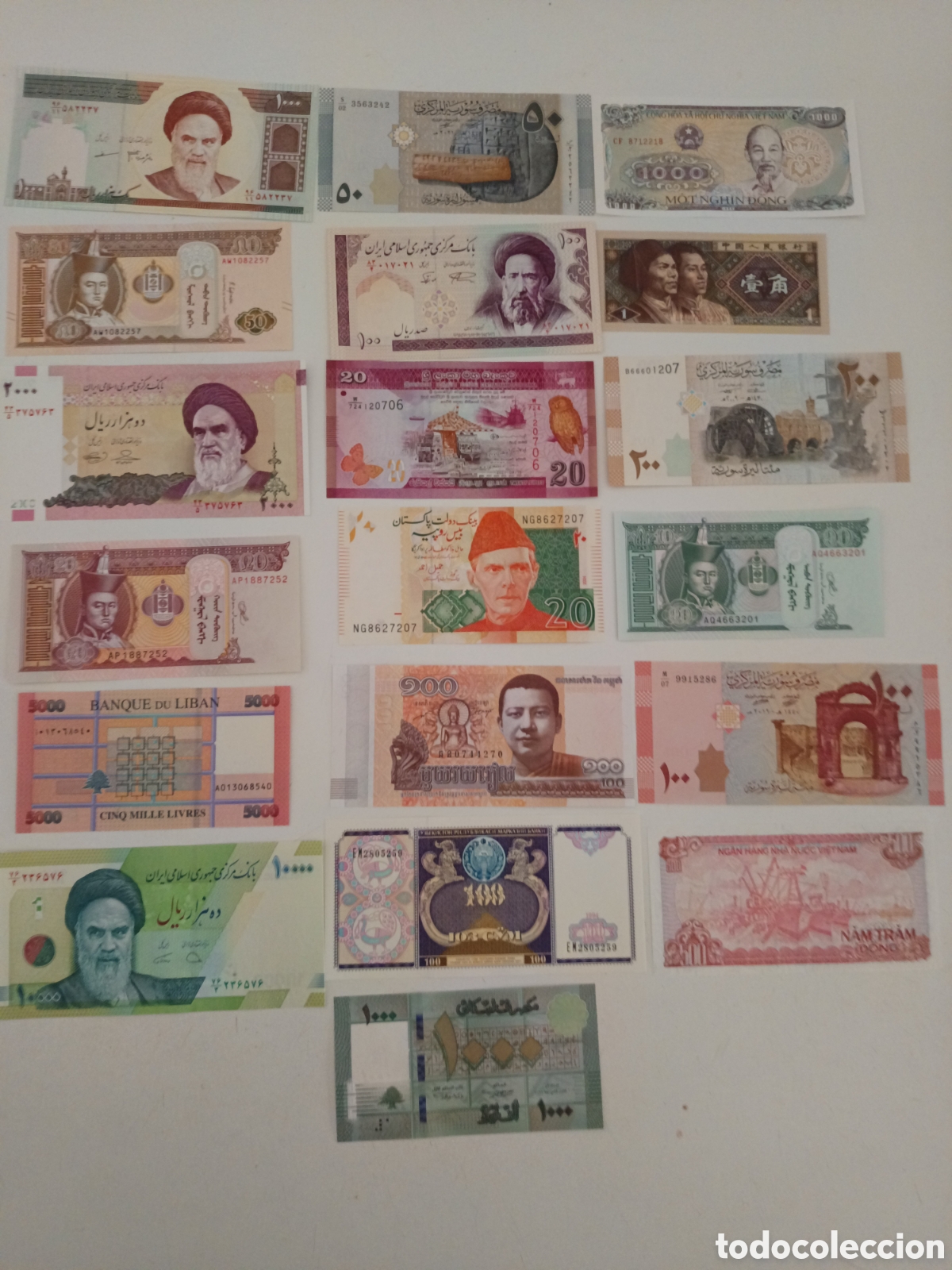 Monedas antiguas de Asia: 18 billetes de Asia. Varios pa&iacute;ses