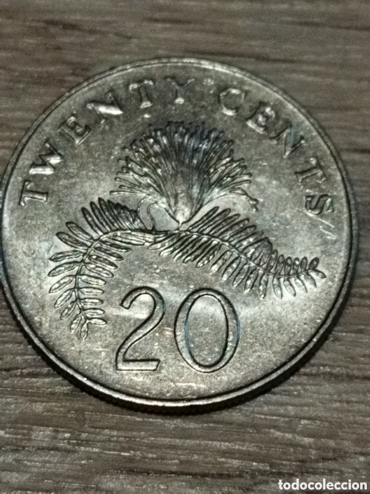 Monedas antiguas de Asia: Singular moneda de 20 c&eacute;ntimos de 1986 km#52