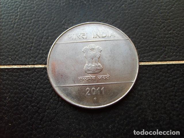 Monedas antiguas de Asia: * INDIA 1 RUPIA 2011 PUNTO