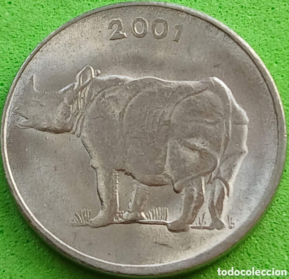 Monedas antiguas de Asia: India 25 paise 2001 km#54 sin marca de ceca-Calcuta/ poco com&uacute;n