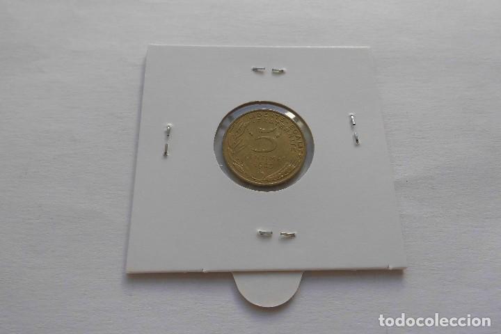 Monedas antiguas de Europa: Francia 5 centimos 1983 - Foto 2