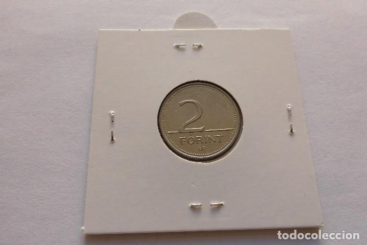 Monedas antiguas de Europa: Hungria 2 Forint 2004 - Foto 2