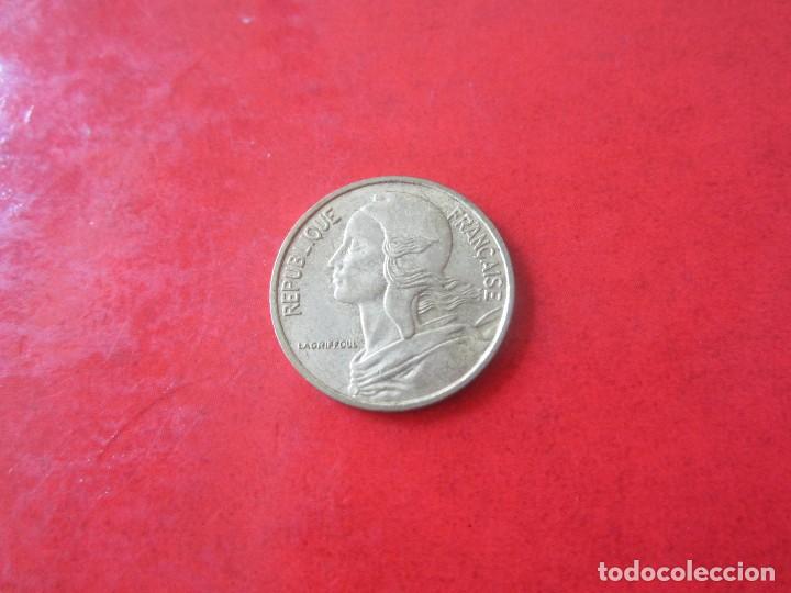 Monedas antiguas de Europa: Francia. 5 centimos de 1984 - Foto 2