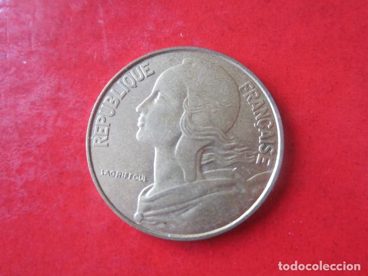 Monedas antiguas de Europa: Francia. 20 centimos de 1979 - Foto 2