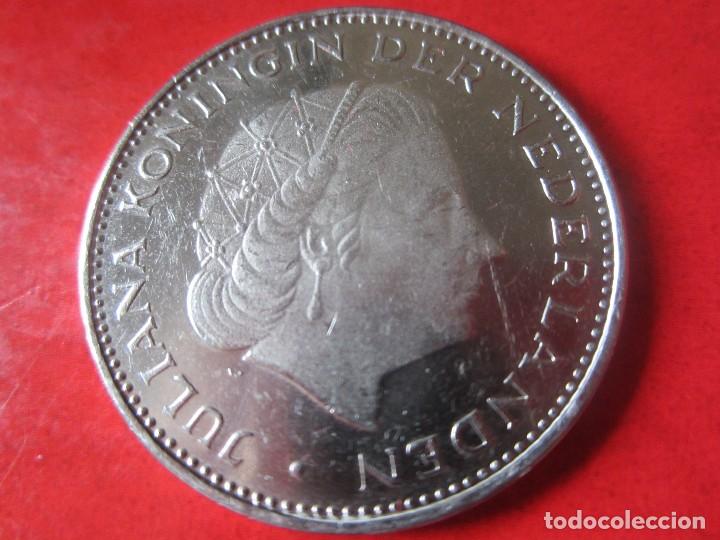 Monedas antiguas de Europa: Holanda. 2 y 1/2 gulden 1979 - Foto 2
