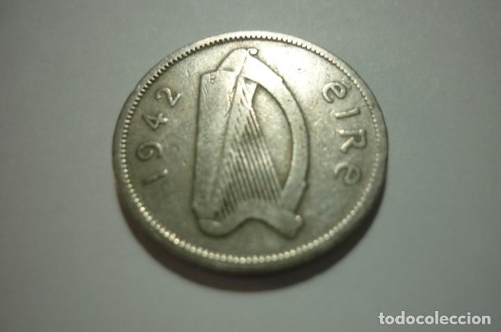 Monedas antiguas de Europa: EIRE 1942 6 d - Foto 2
