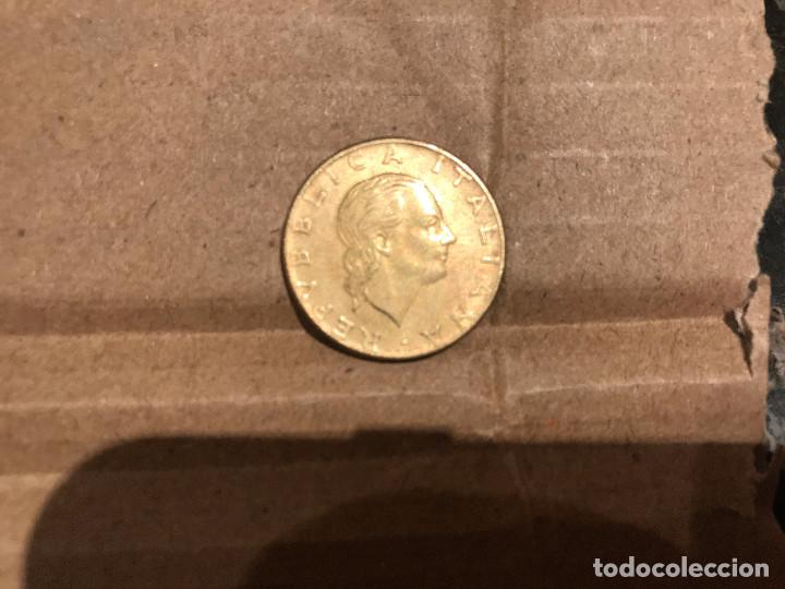 Monedas antiguas de Europa: Moneda de 200 liras - Foto 2