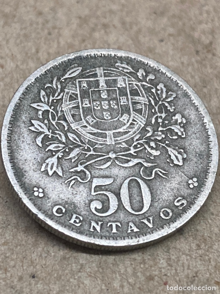 Monedas antiguas de Europa: Moneda 50 centavos 1947 - Foto 1