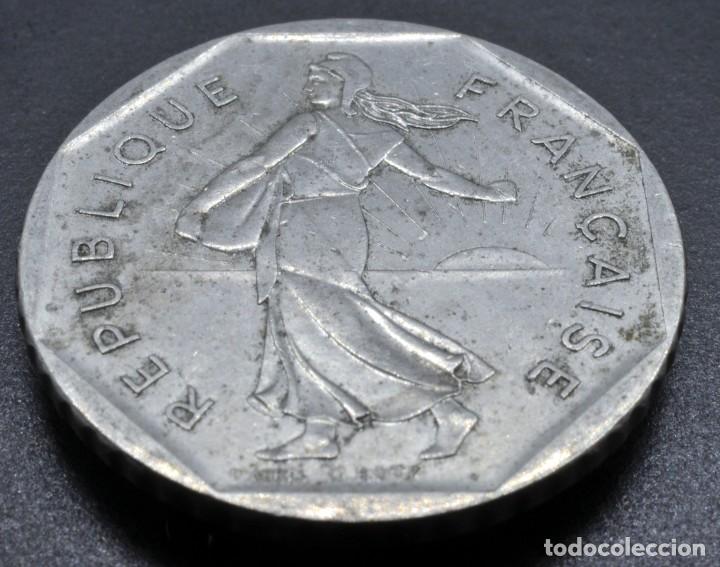 Monedas antiguas de Europa: Francia, 2 francos 1982 - Foto 1