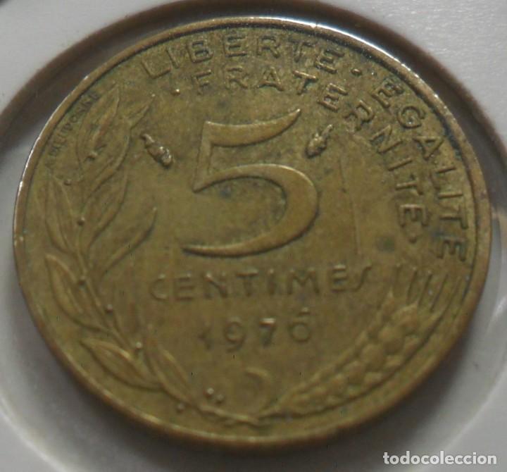 Monedas antiguas de Europa: FRANCIA - 5 CENTIMOS - 1976 - Foto 2