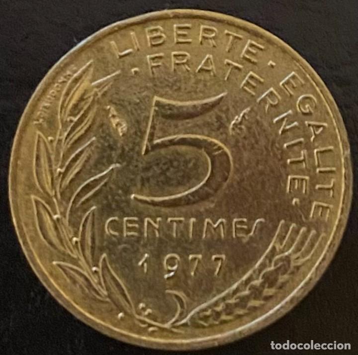 Monedas antiguas de Europa: FRANCIA 5 CENTIMOS 1977 - Foto 2