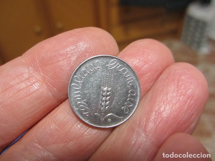 Monedas antiguas de Europa: MONEDA DE FRANCIA DE 5 C&Eacute;NTIMOS DE 1961 - Foto 1