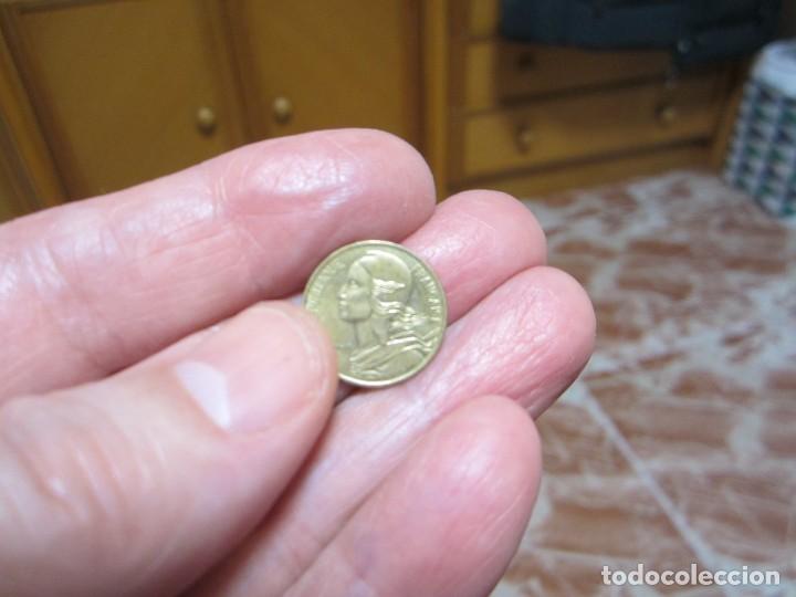 Monedas antiguas de Europa: MONEDA DE FRANCIA DE 5 C&Eacute;NTIMOS DE 1980 - Foto 1