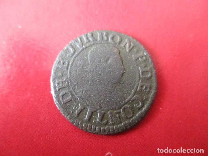 Monedas antiguas de Europa: Francia. doble torn&eacute;s antiguo - Foto 1