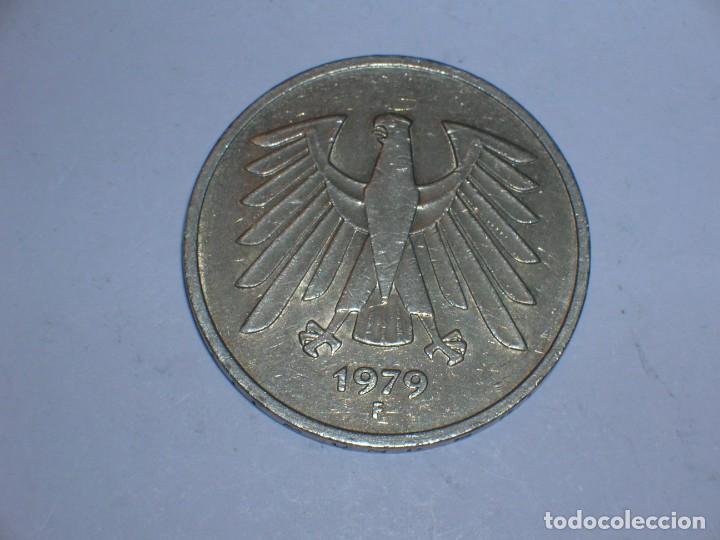 Moedas antigas da Europa: ALEMANIA- 5 MARCOS 1979 F (7961)