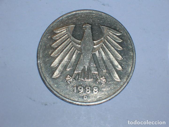 Monnaies anciennes de Europe: ALEMANIA- 5 MARCOS 1988 D (7996)