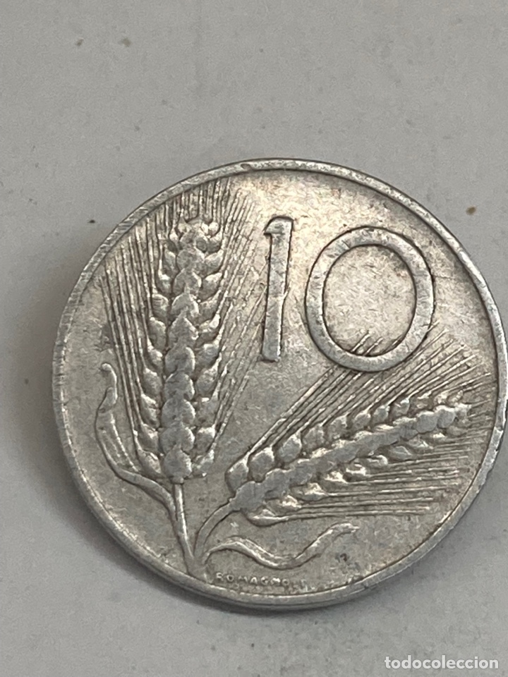Monedas antiguas de Europa: Moneda de 10L 1955 - Foto 1