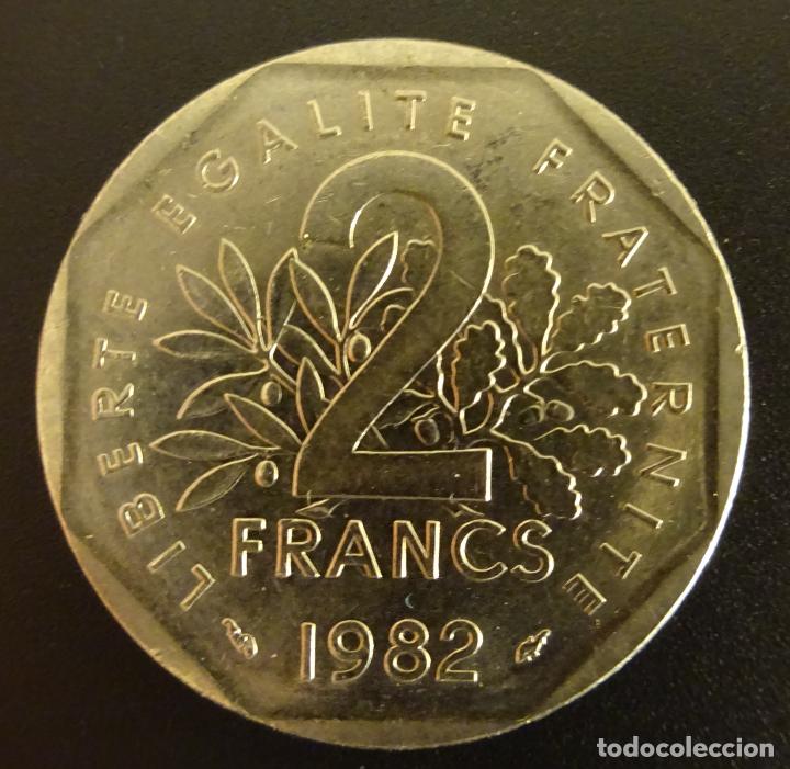 Monedas antiguas de Europa: FRANCIA 2 FRANC 1982 - Foto 2