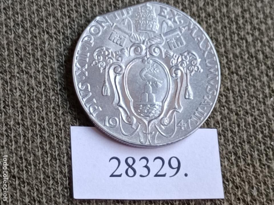 Monedas antiguas de Europa: Vaticano 20 centimos 1941, variante final riel - Foto 2