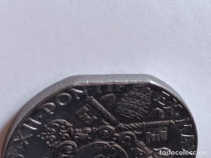 Monedas antiguas de Europa: Vaticano 20 centimos 1941, variante final riel - Foto 3