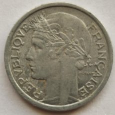 Monedas antiguas de Europa: MONEDA DE LA REPÚBLICA FRANCESA DE 1 FRANCO DE1957.