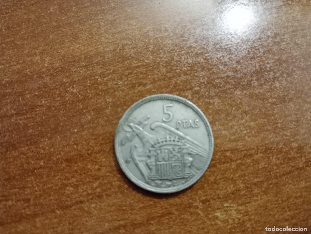 Monedas antiguas de Europa: 5 PESETAS DEL A&Ntilde;O 1957 - Foto 2