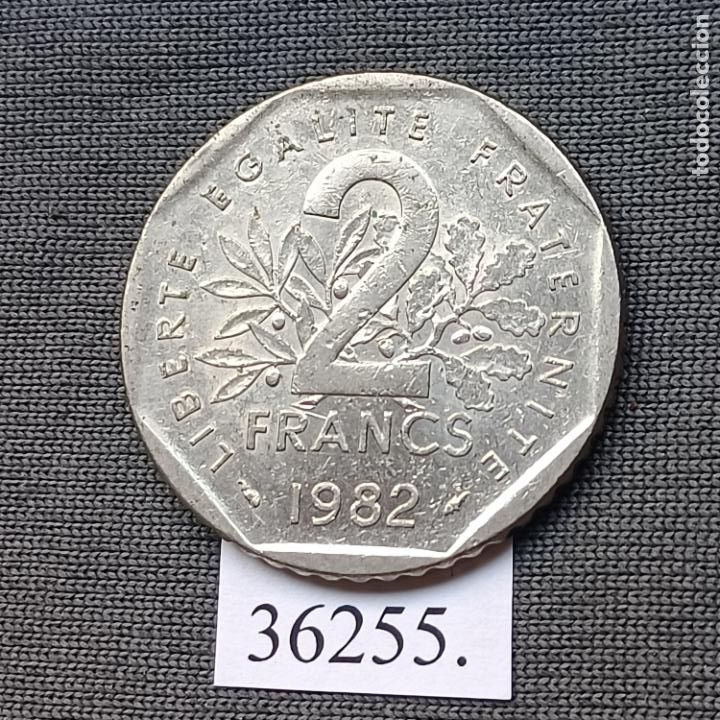 Monedas antiguas de Europa: Francia 2 francos 1982 - Foto 2