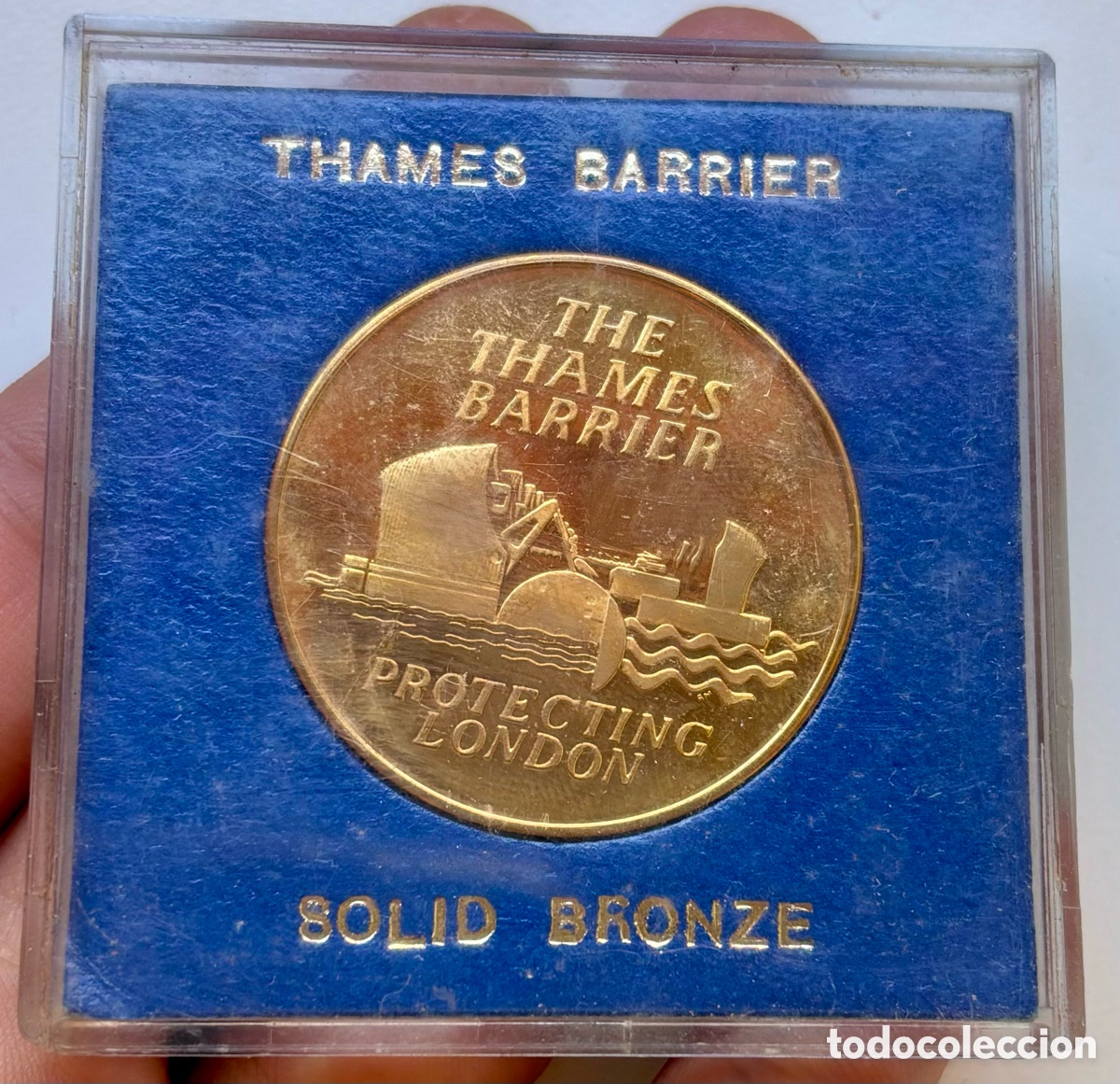 Old Coins of Europe: Medalla de Bronce 1984. Barrera contra inundaciones del Temesis. En Estuche