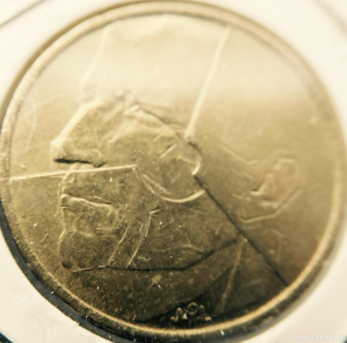 Monedas antiguas de Europa: Moneda de 5 Francos Belgas, de Balduino , 1986, bronce - Foto 2