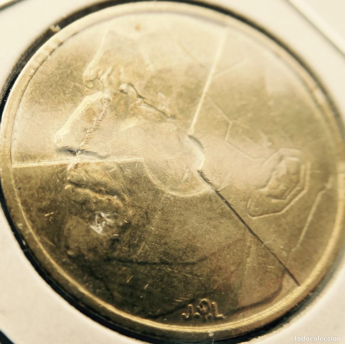 Monedas antiguas de Europa: Moneda de 5 Francos Belgas, de Balduino , 1986, bronce - Foto 2