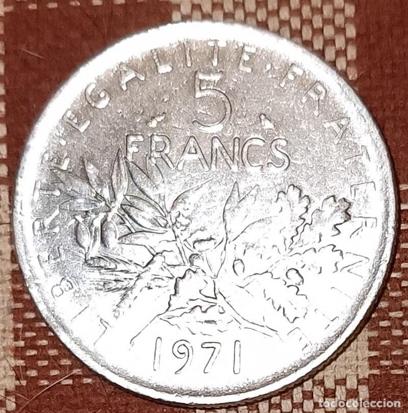 Monedas antiguas de Europa: Moneda de 5 francos franceses de 1971 - Foto 2