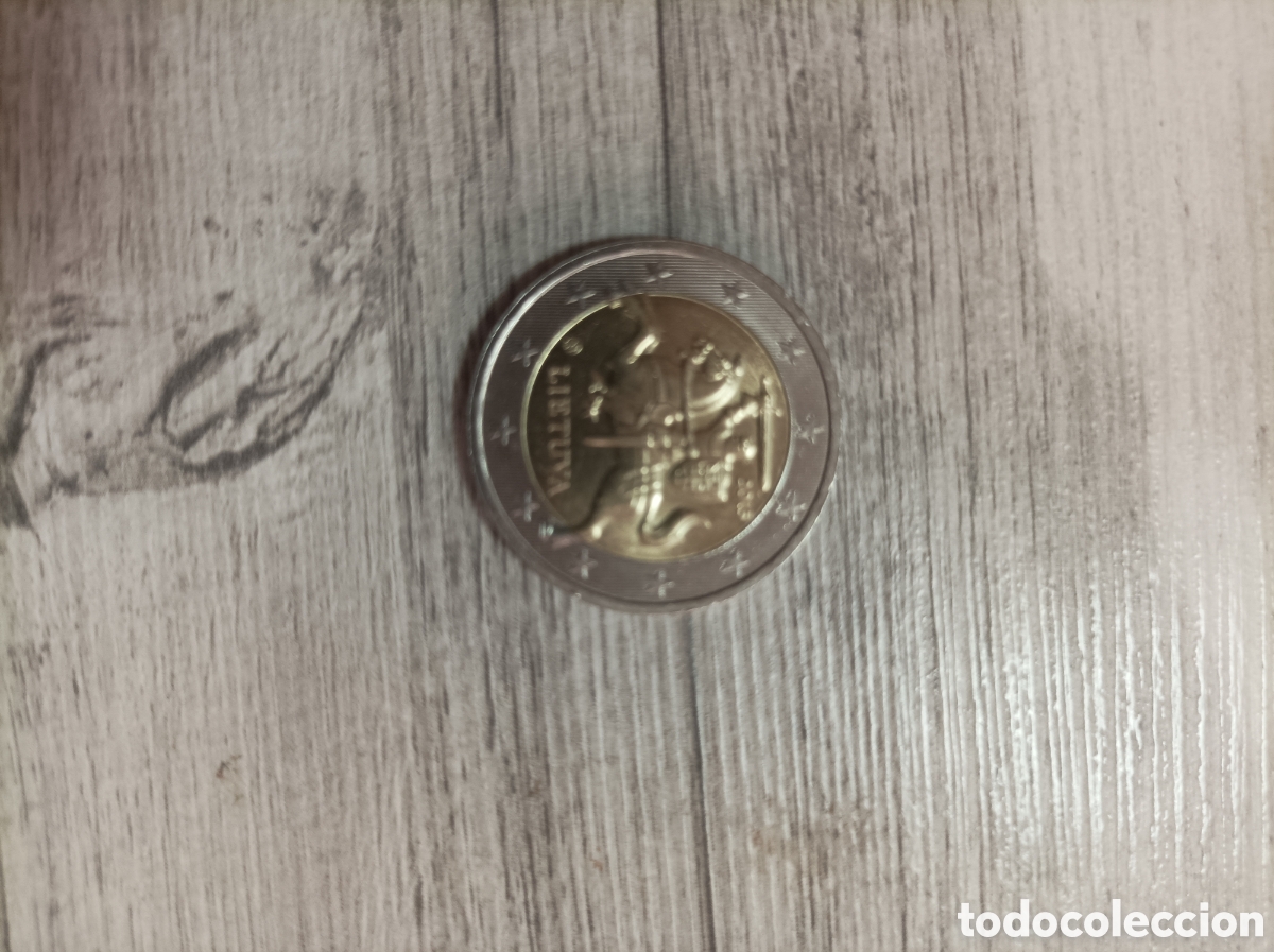 Monedas antiguas de Europa: Moneda de 2 &euro; Letonia con error en letras del canto - Foto 1