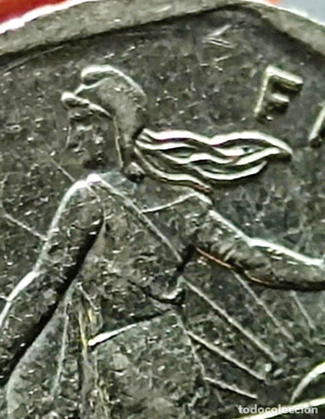 Monedas antiguas de Europa: Moneda vintage internacional - Foto 3