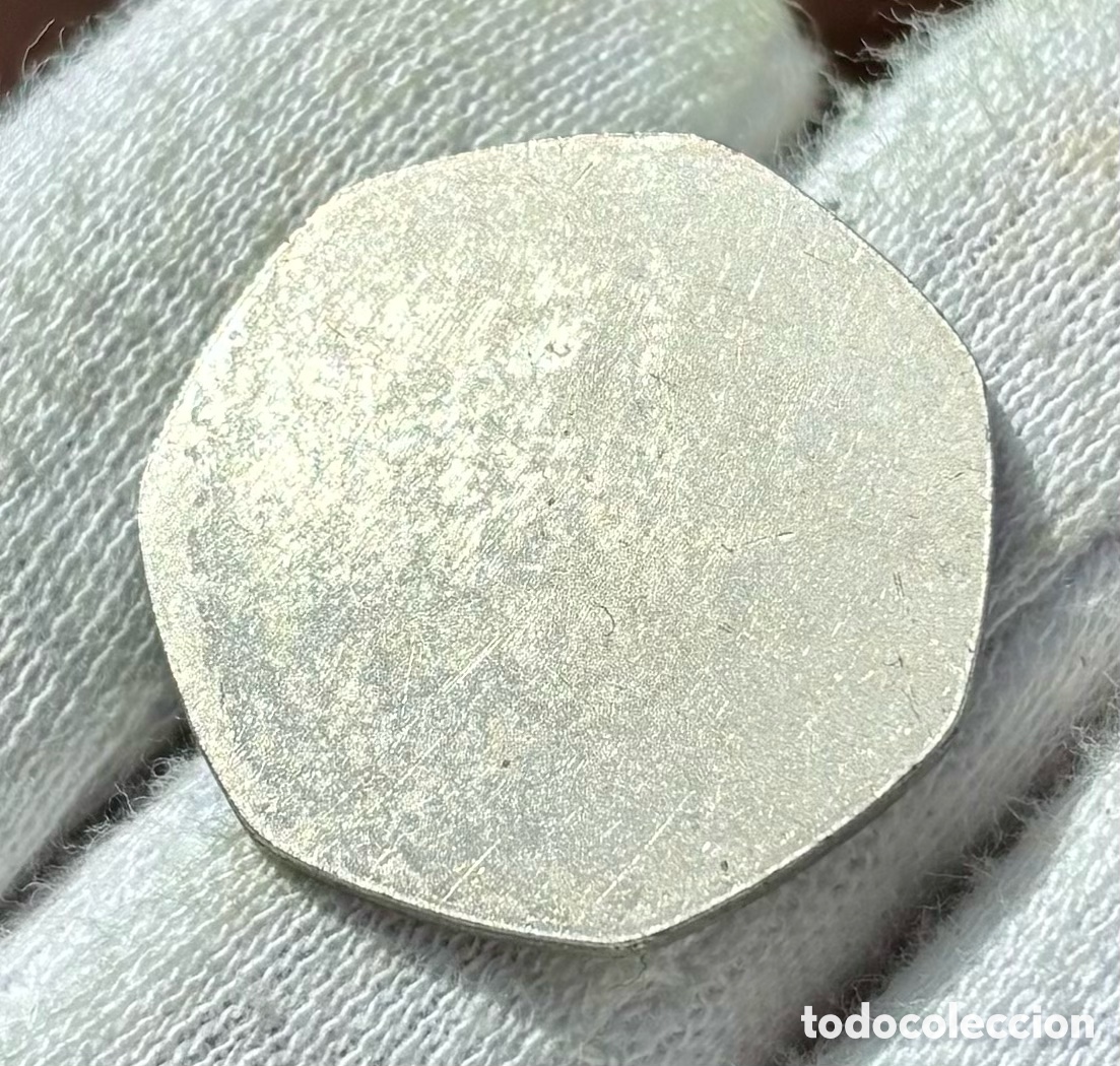 Monedas antiguas de Europa: Cospel Moneda 50 Peniques / Pence SIN ACU&Ntilde;AR.