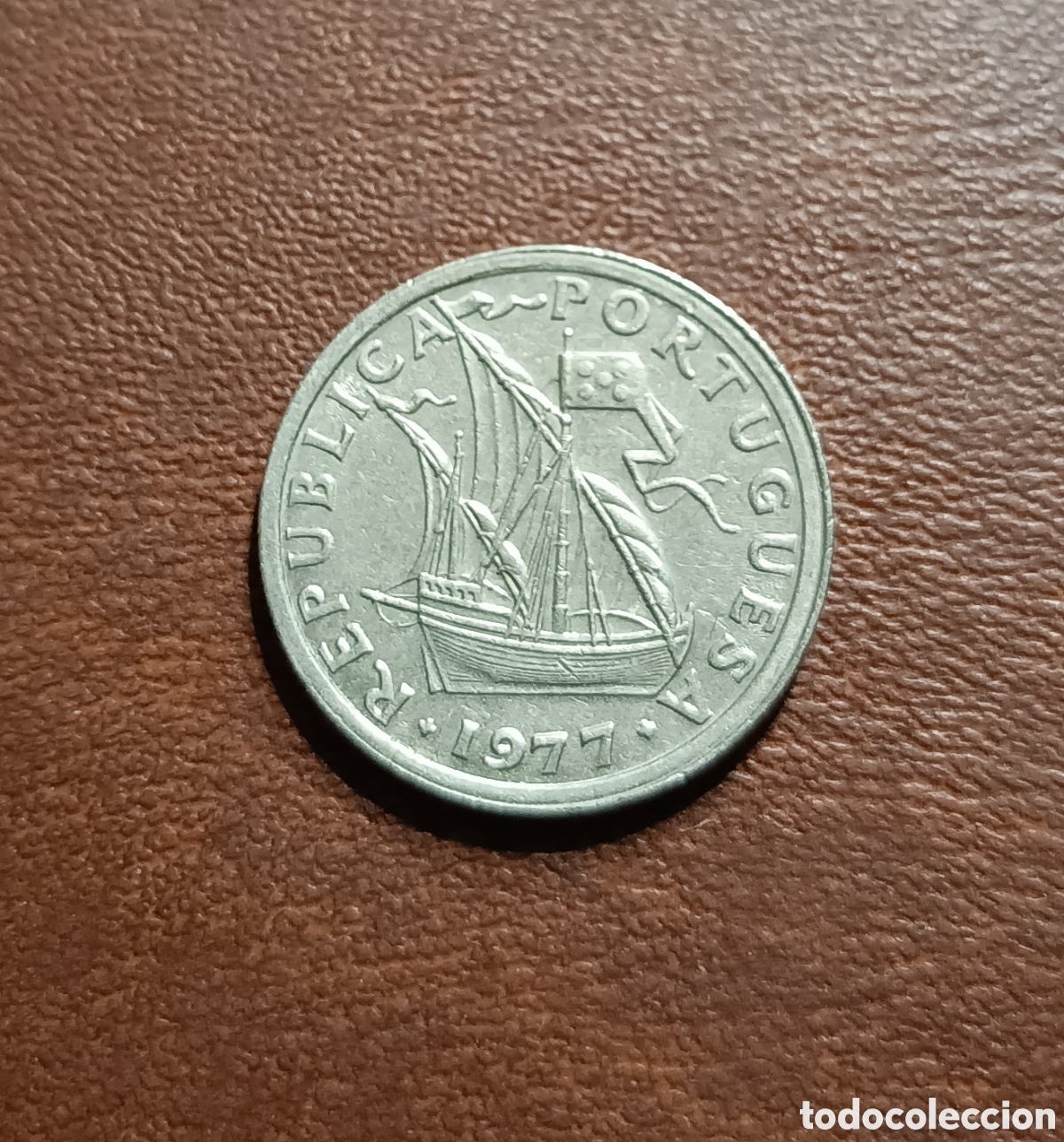 Monnaies anciennes de Europe: 2,5 ESCUDOS 1977 - PORTUGAL