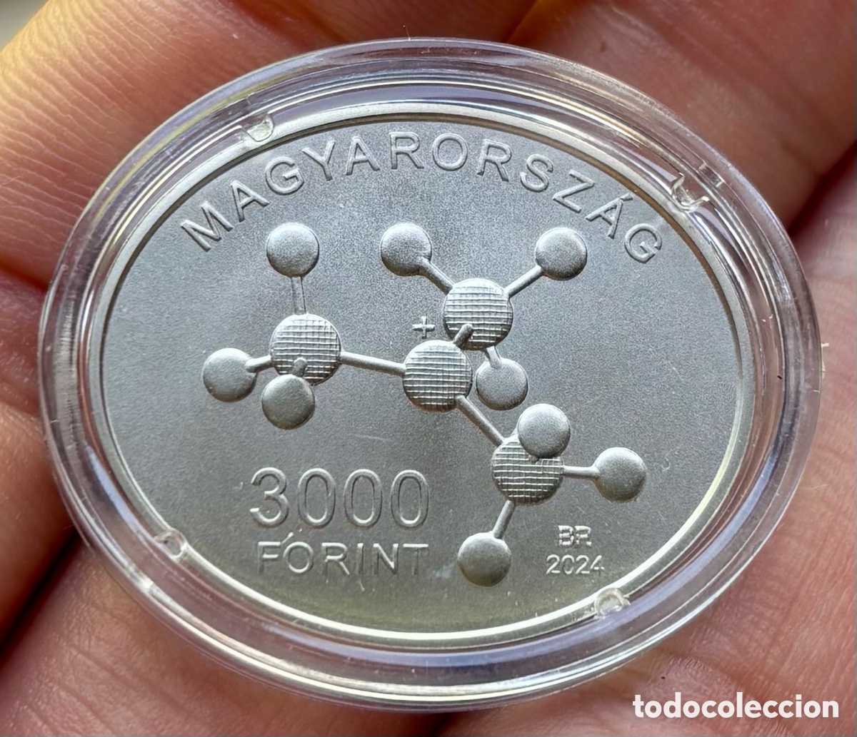 Alte M&uuml;nzen aus Europa: Moneda HUNGRIA 3000 florines 2024 Gy&ouml;rgy Ol&aacute;h ganador del Premio Nobel forma ovalada BU