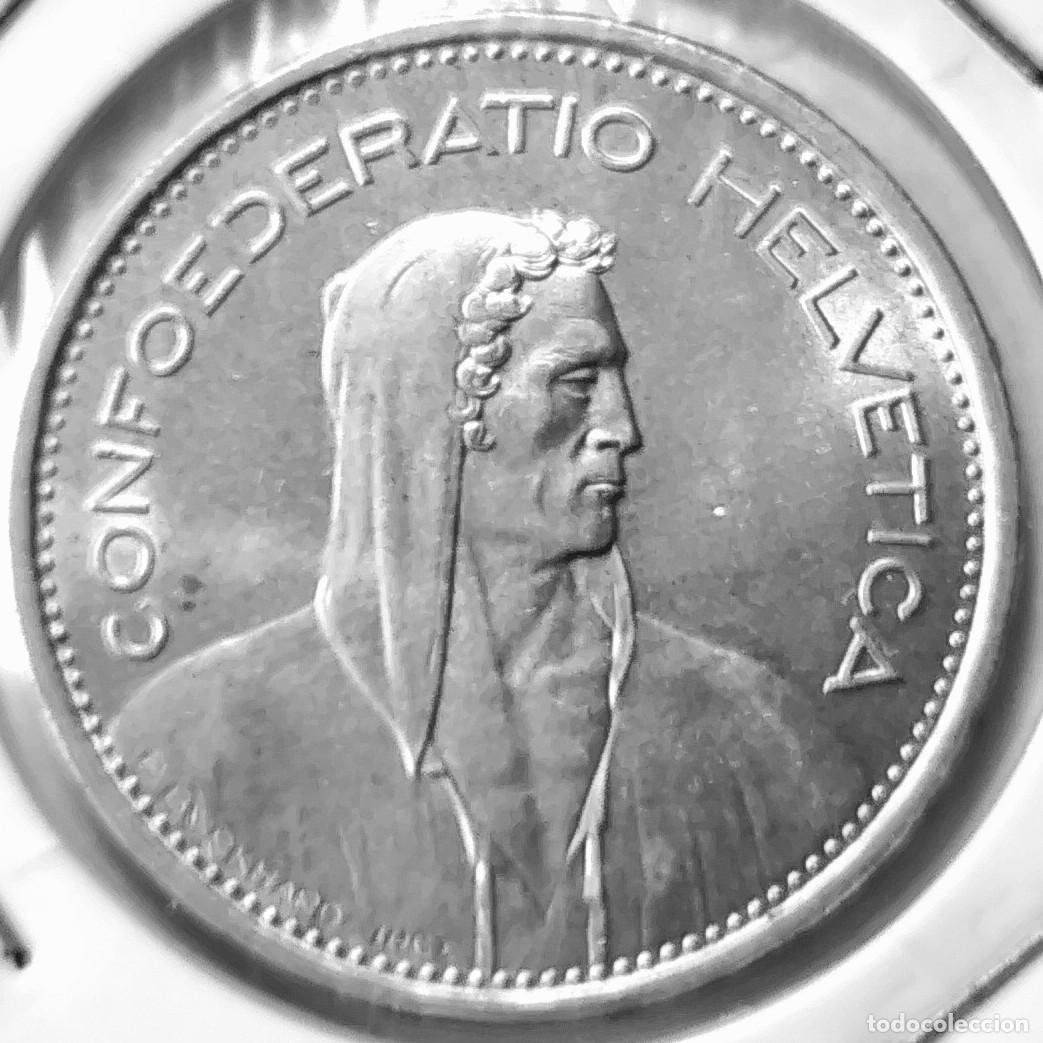 Monete antiche di Europa: SUIZA (1917-1967) - 5 FRANCOS 1966 B - A - 15 GR. PLATA 0,835 - DIAMETRO 31,45 mm - KM#40 - MB