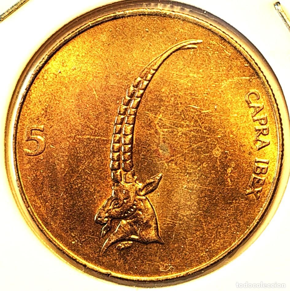 Moedas antigas da Europa: ESLOVENIA (1991-2006) - 5 TOLARJEV 2000 - CABRA IBEX - A - 6,40 GR. LAT&Oacute;N - DIAMETRO 26 mm - MB