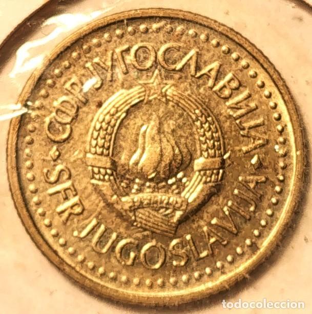 Moedas antigas da Europa: YUGOSLAVIA (1945-1992) - 1 DINAR 1983 - A - 3,60 GR. NIQUEL LATON - DIAMETRO 20 mm - KM#86 - MB