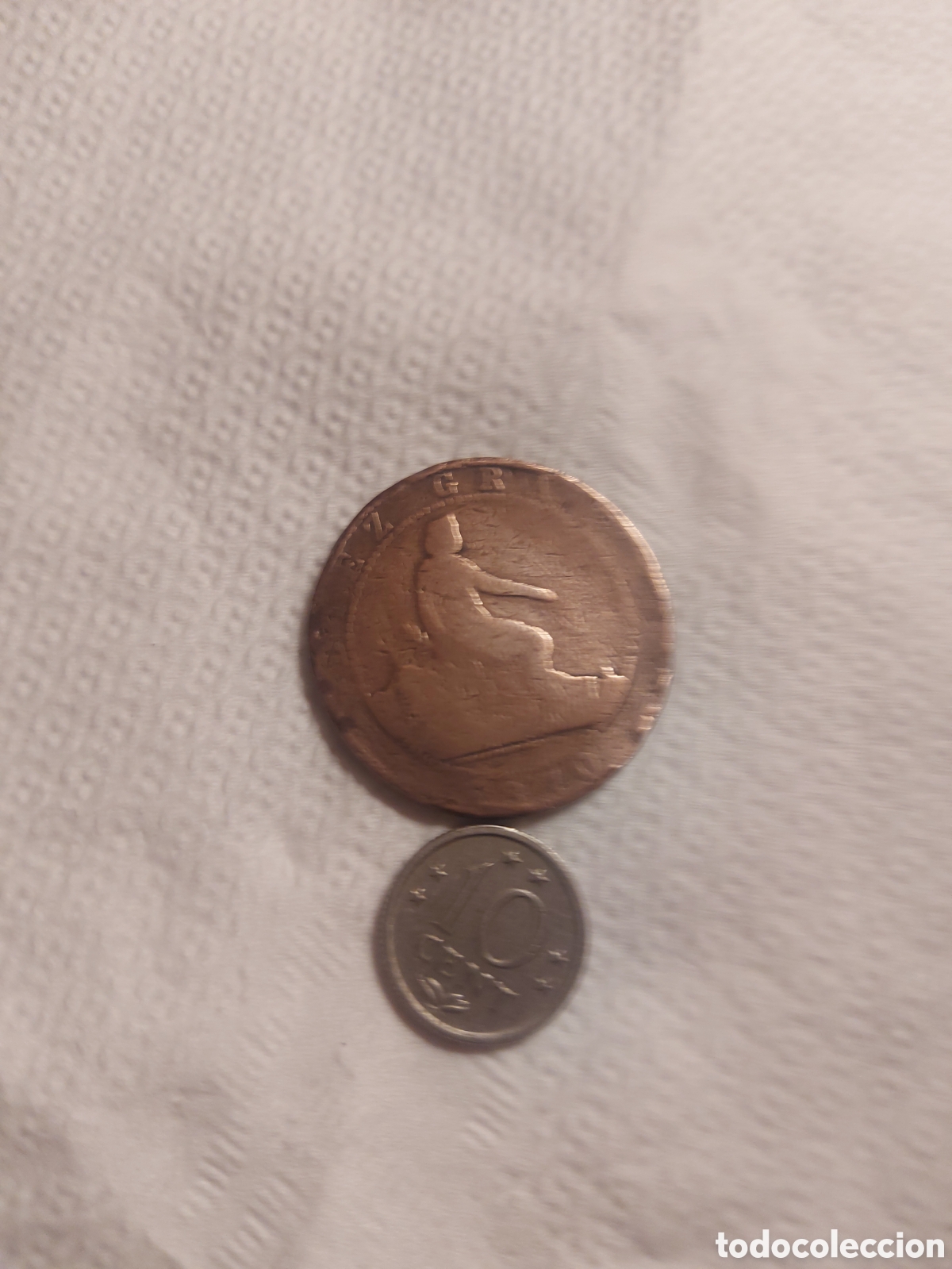 Monedas antiguas de Europa: 2 monedas del mundoy - Foto 2