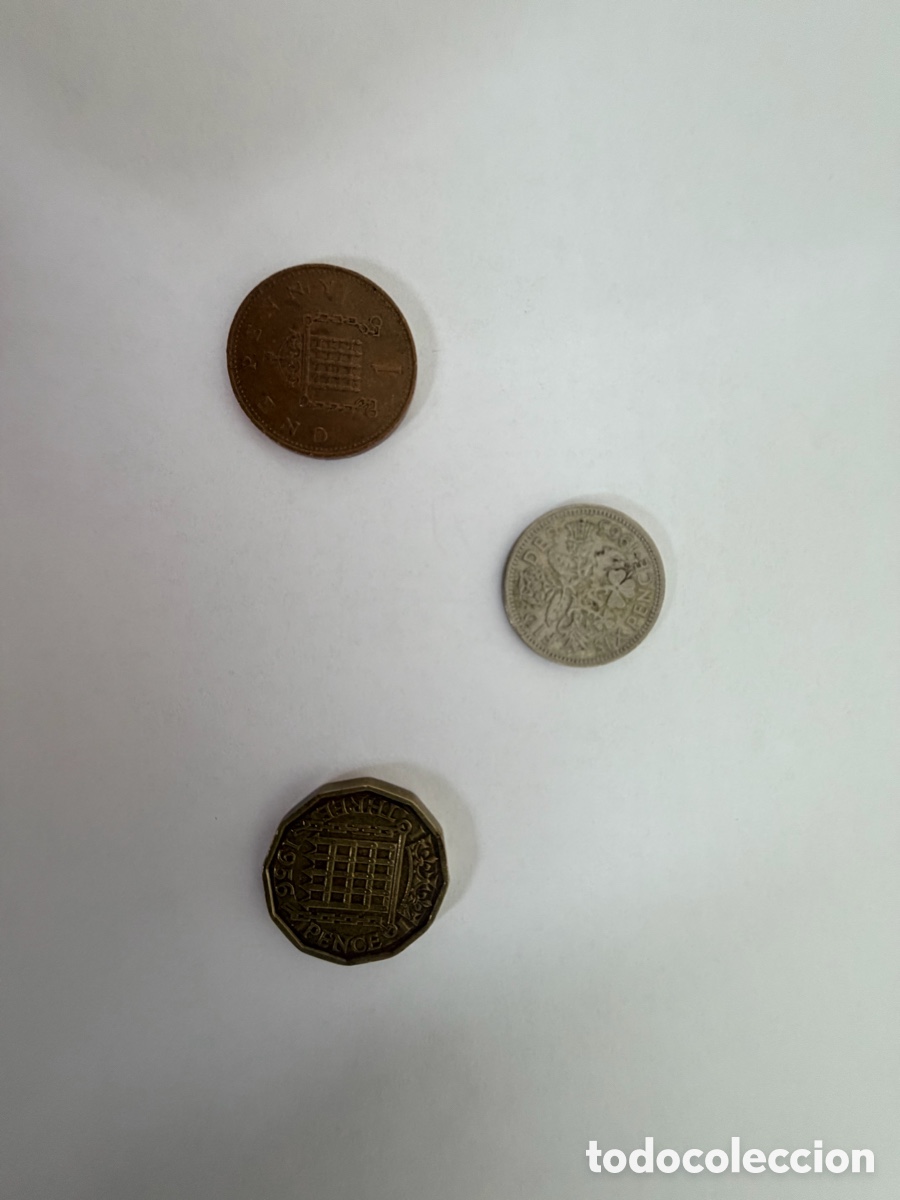 Monedas antiguas de Europa: Lote de 3 Monedas del Reino Unido (Isabel II)