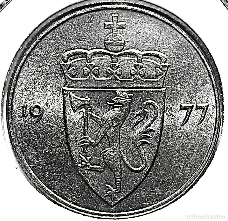 Monedas antiguas de Europa: NORUEGA (1958-1991) - 50 ORE 1977 - REY OLAF V - A - 4,80 GR. CUPRONIQUEL - DIAMETRO 22 mm - KM#418