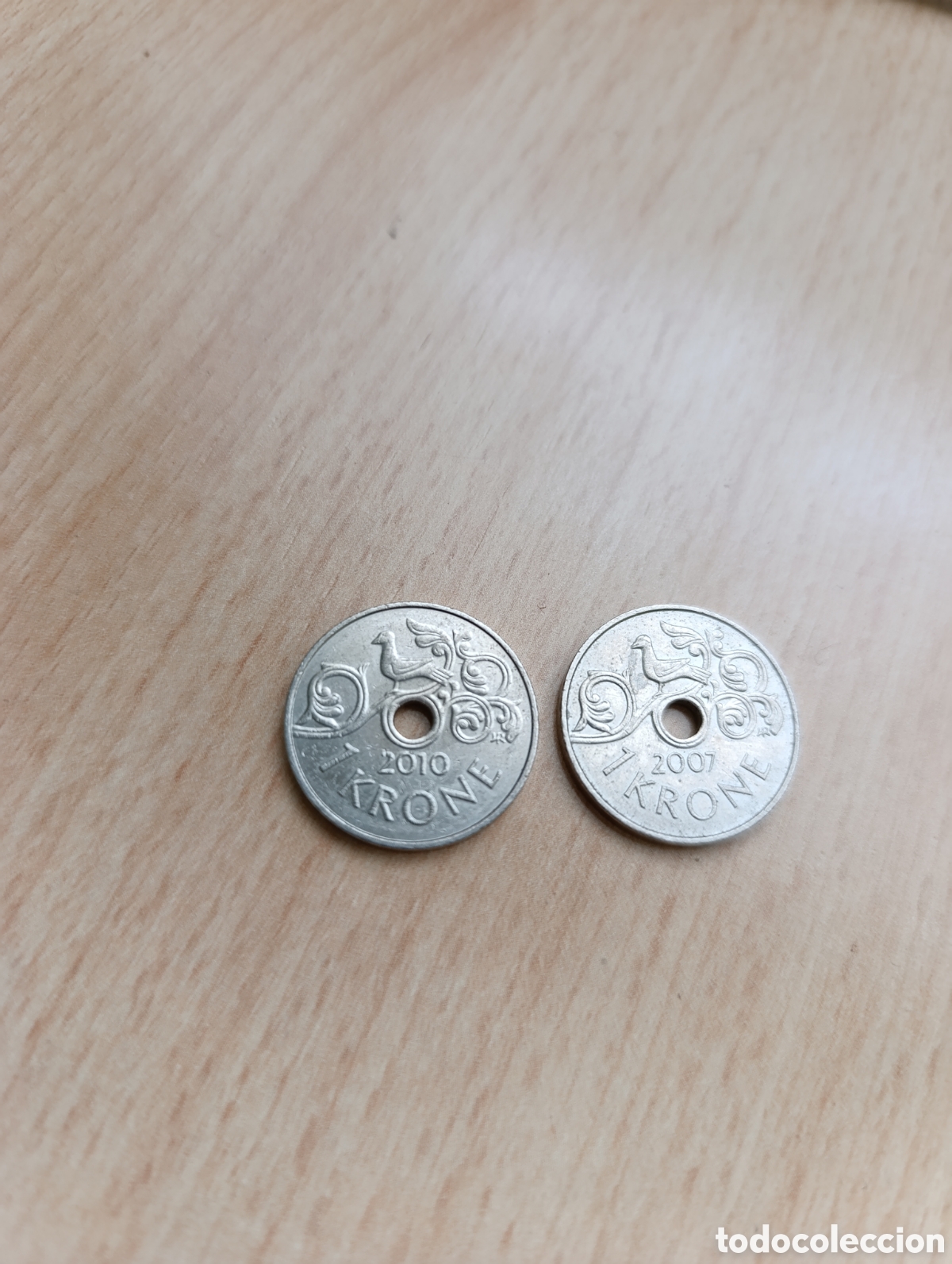 Monedas antiguas de Europa: Noruega 2 monedas 1 Corona 2007 y 2010