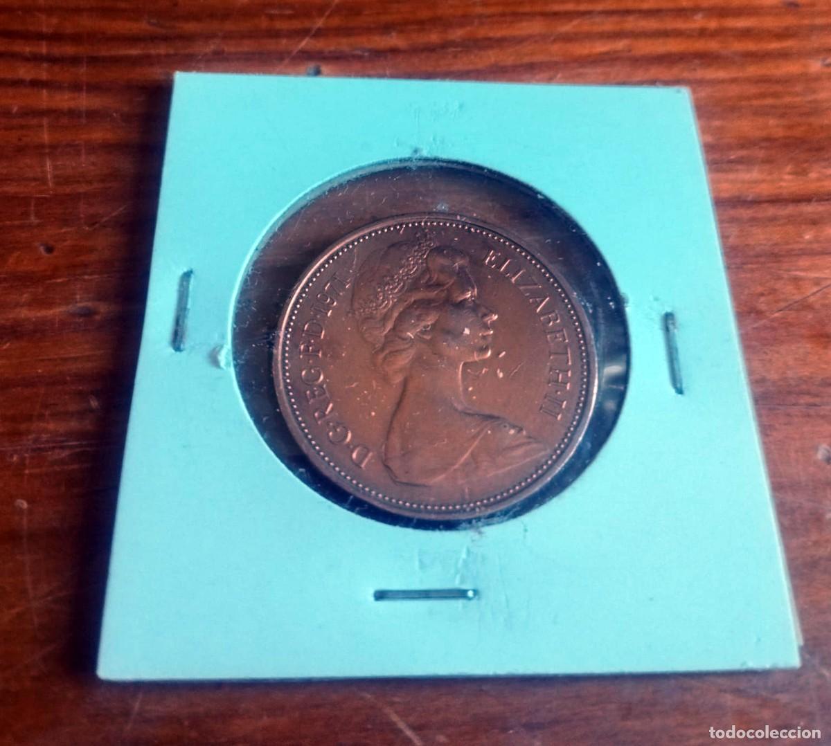 Monedas antiguas de Europa: &rdquo;ELIZABETH&middot;II D&middot;G&middot;REG&middot;F&middot;D&middot;1971&rdquo;, que significa &rdquo;Isabel II, 2 New Pence del Reino Unido.